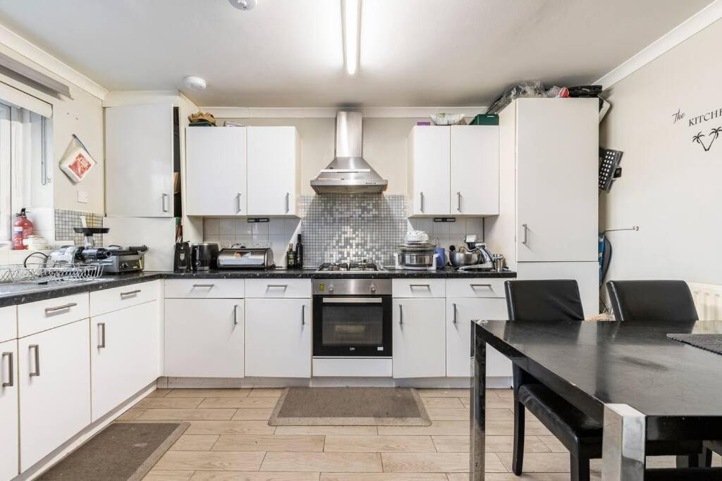 Seaview Apartment London Exterior photo